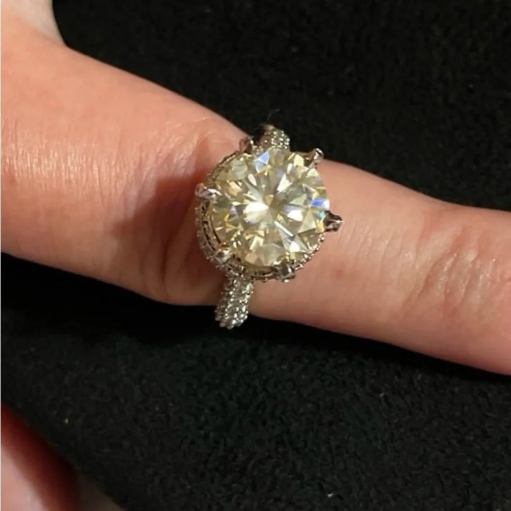 Oh My Gorgeous 6.34 CT Certified Round Brilliant Cut Moissanite Diamond Ring - Picture 5 of 11